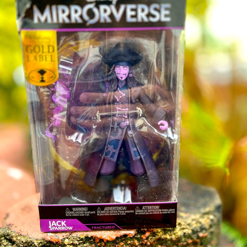 Fractured Jack Sparrow (Disney Mirrorverse)McFarlane Gold Label 7" Action Figure
